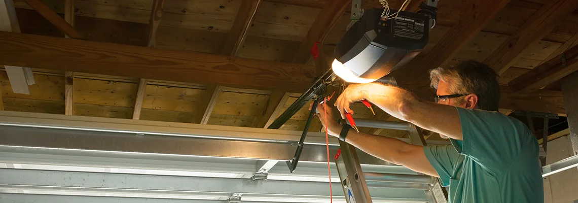 Garage Door Panel Troubleshooting in Richmond Hill, Ontario
